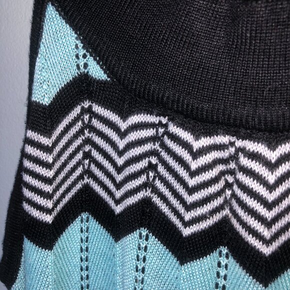 ULTRA SOFT KNIT DRESS SZ SMALL - Picture 2 of 6